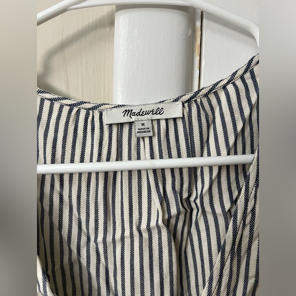 Madewell Blue and White V-Neck Flutter Sleeve Blouse - Picture 6 of 6